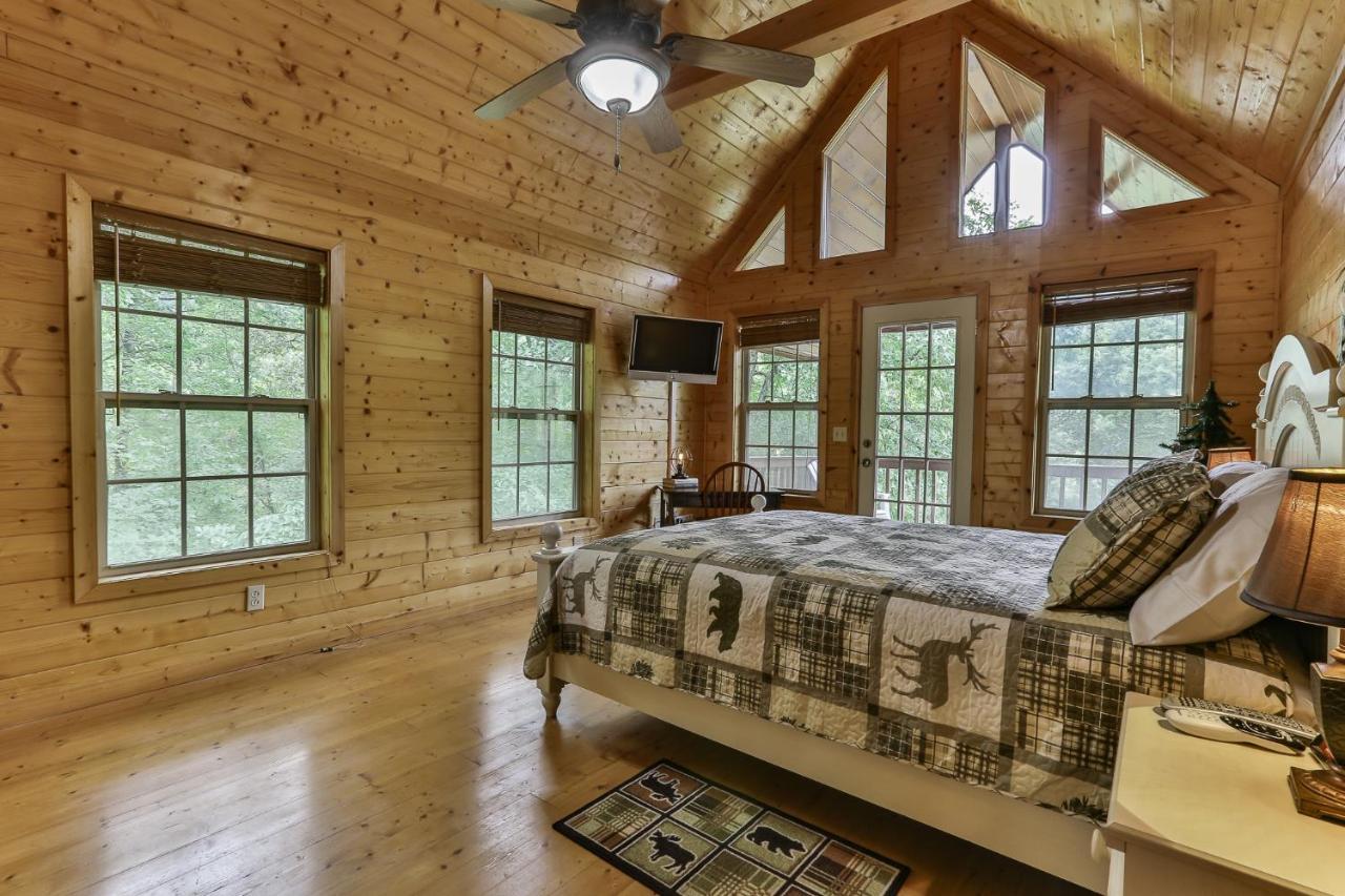 Heaven On The Toccoa Where You Will Enjoy The Sites And Sounds Of The Toccoa River Mineral Bluff Exterior photo