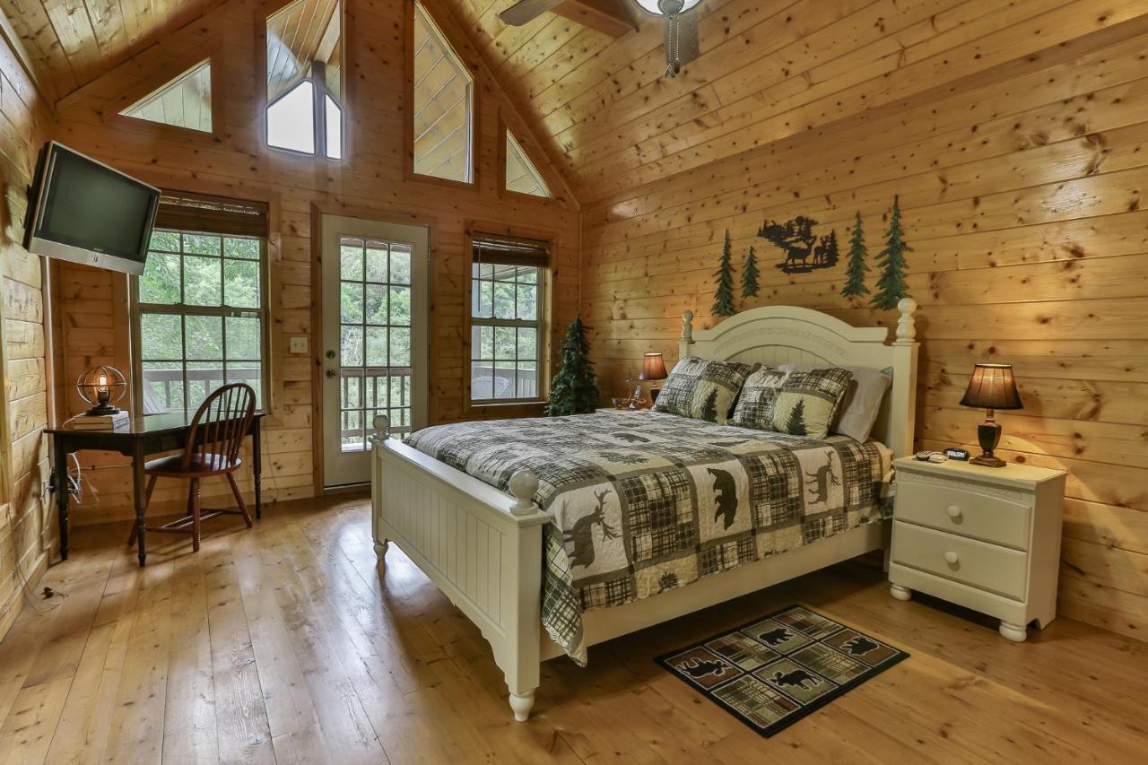 Heaven On The Toccoa Where You Will Enjoy The Sites And Sounds Of The Toccoa River Mineral Bluff Exterior photo